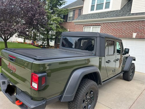 Customer photo review of 2020-2024 Jeep Gladiator JT PRO Retractable Tonneau Cover
