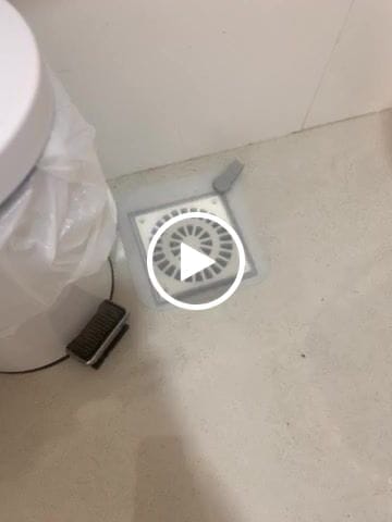 Customer video review of Cubierta para Drenaje Milhome en Silicona