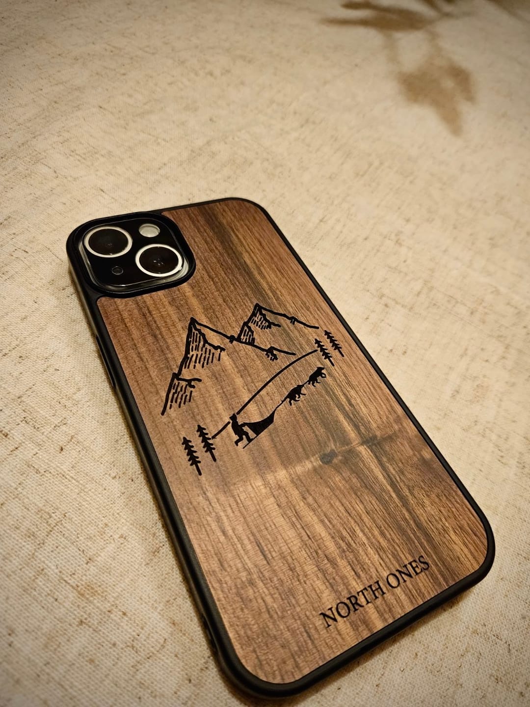 Customer photo review of Dog Sled | Valnöt  - Line Edition
