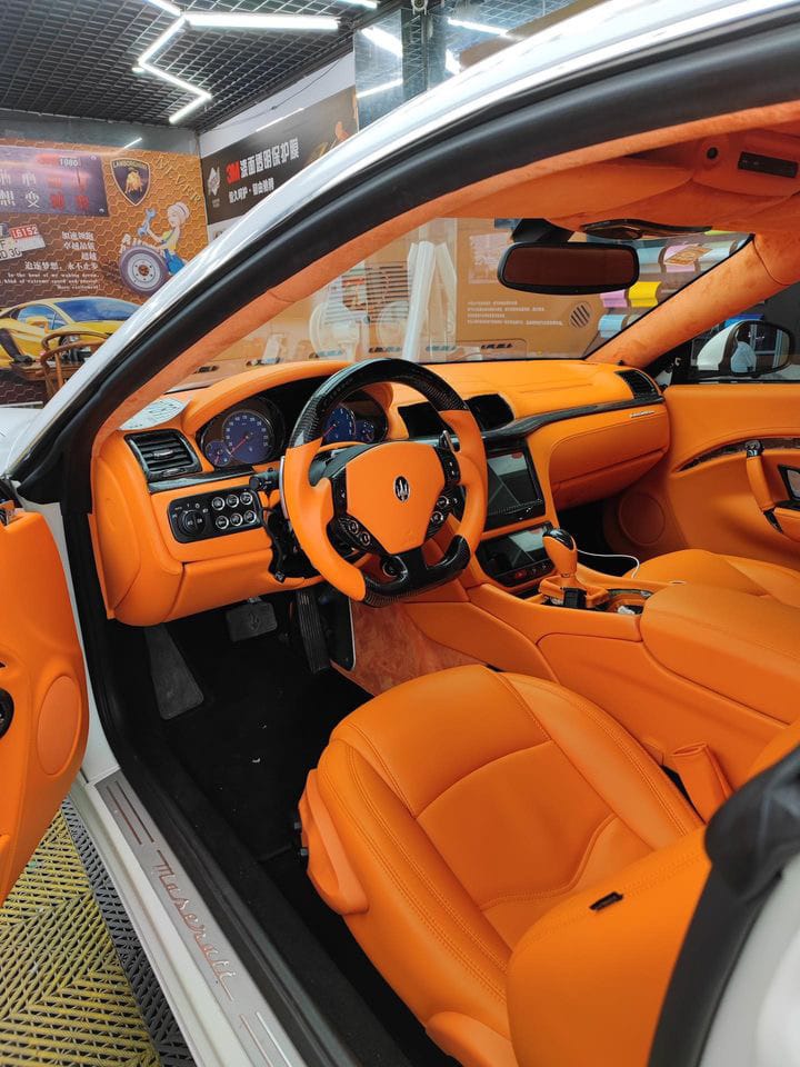 Customer photo review of 2010+ Maserati GranCabrio/GranTurismo/Quattroporte Custom Carbon Fiber Steering Wheel