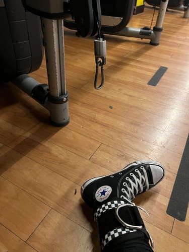 Customer photo review of Tobilleras de Patadas de Glúteos