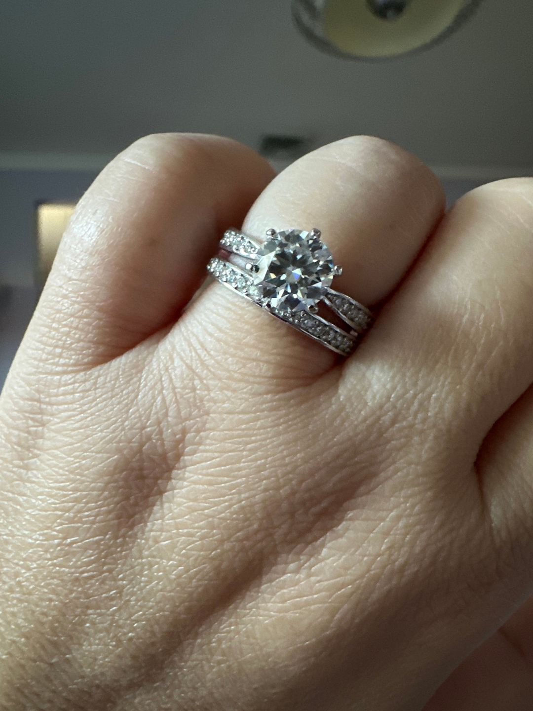 Customer photo review of Brilliant 2 CT Moissanite Ring Set