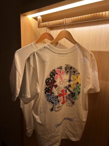 Customer photo review of CHROME HEARTS T-Shirt #8727