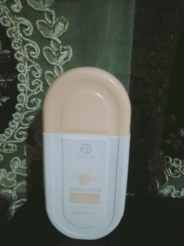 Customer photo review of Estelin Sunscreen All-In-One Multi-Defense Tinted SPF 100 PA+++ 100G