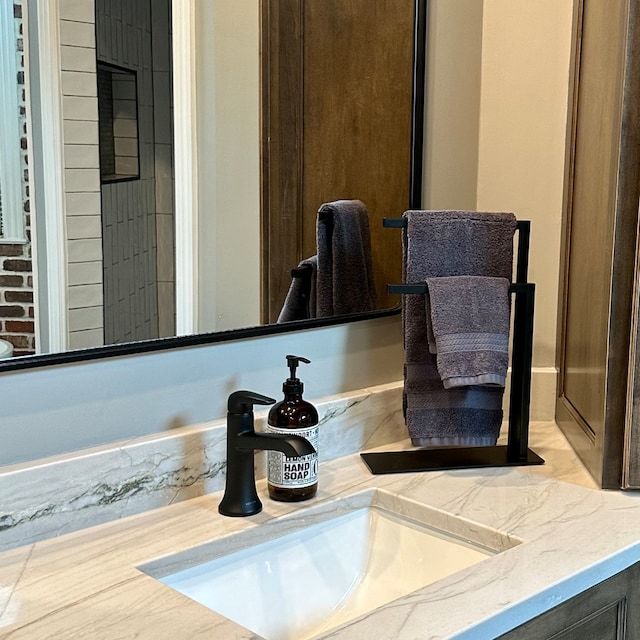 Customer photo review of Countertop Towel Holder for Kitchen and Bathroom
