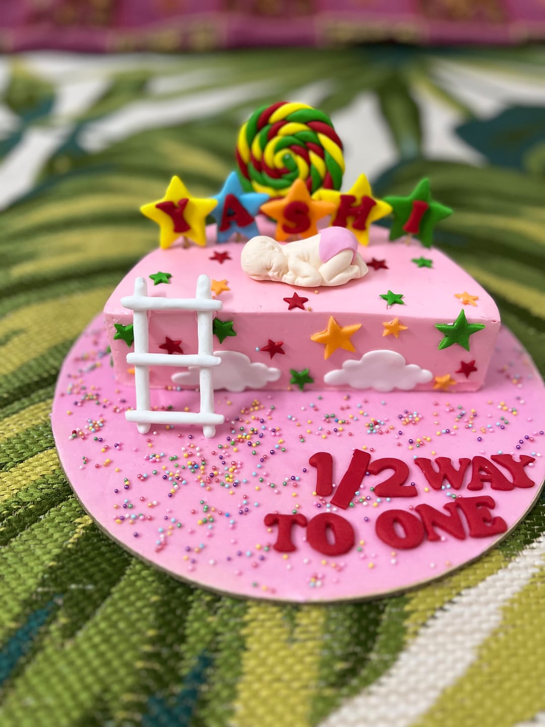 Customer photo review of Semi Candy Baby Cake