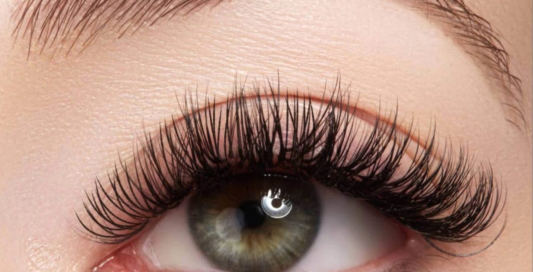 Customer photo review of 0.03 Easy Smart Fan Russian Mega Volume Cashmere Lashes (16 lines)
