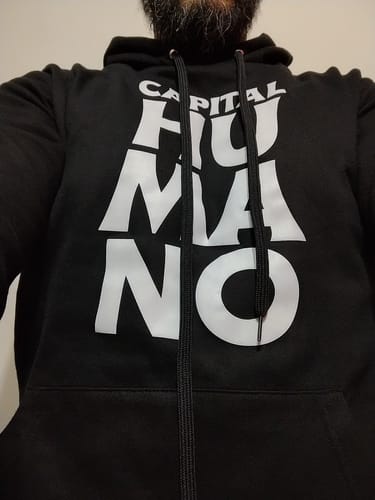 Customer photo review of Hoodie Capital Humano