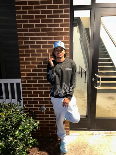 Customer photo review of New York Signature Trucker