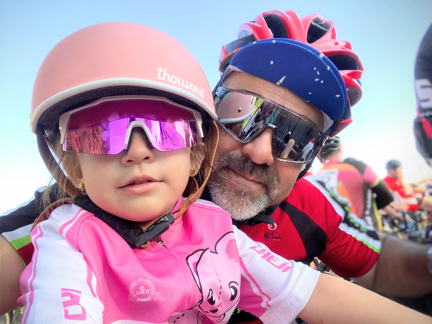 Customer photo review of Kapvoe Kids Sunglasses