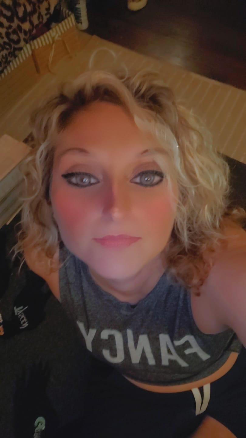 Customer photo review of Perla Green Prescription Colored Contact Lenses