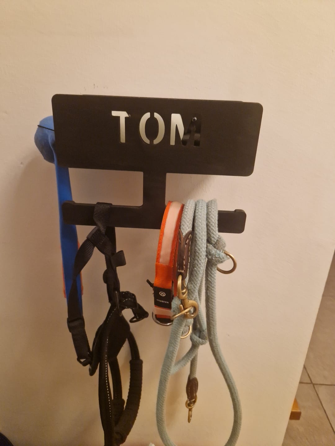Customer photo review of PERSONALISIERUNG: Hundegarderobe L