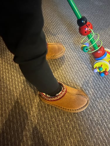 Customer photo review of Alaska Fleece Childs Slippers