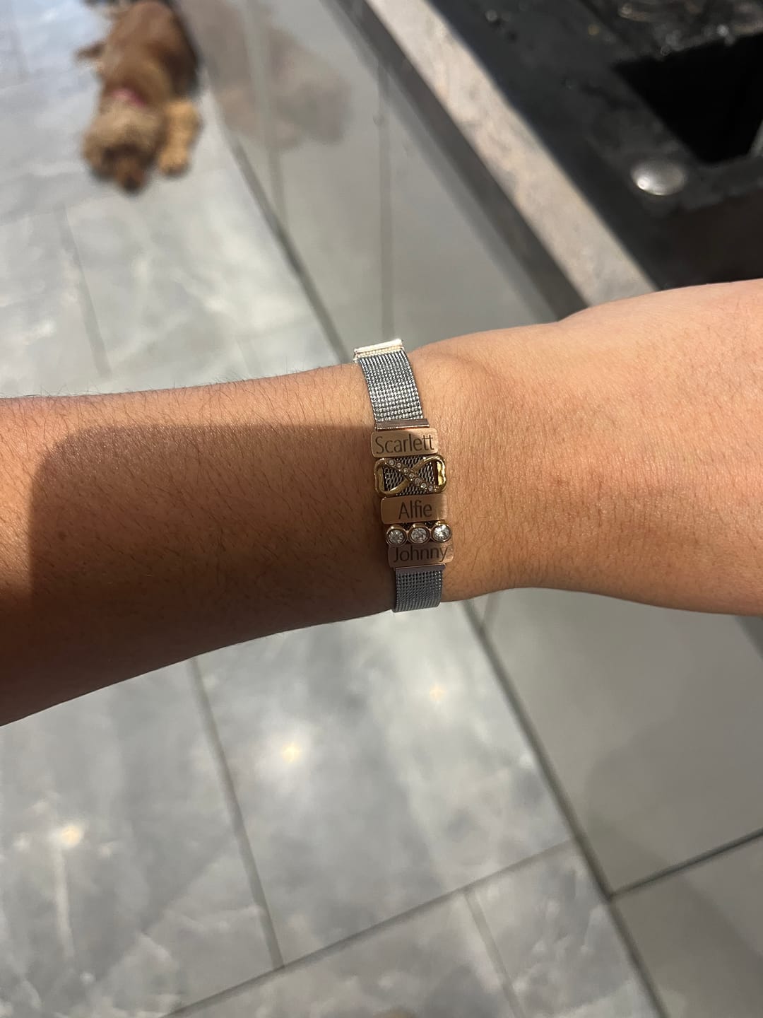Customer photo review of Mesh charm name rosé gold