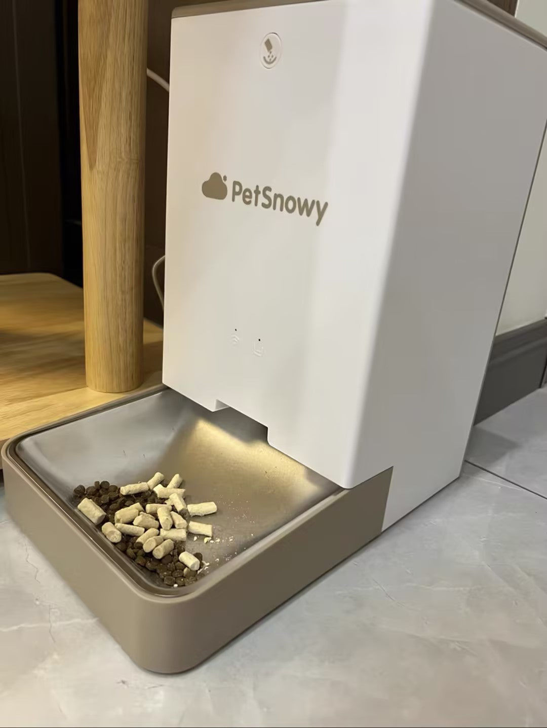 Customer photo review of Automatic Pet Feeder