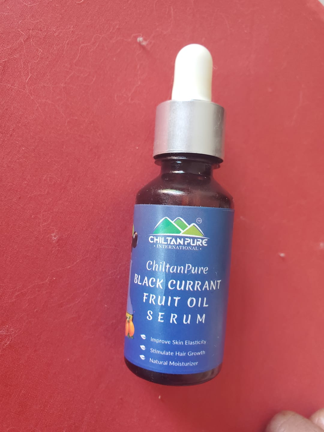 Customer photo review of Black Currant Fruit Oil Serum – Skin Brightening & Anti Skin Cancer  30ml