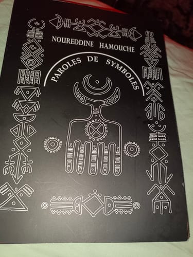 Customer photo review of Livre "Paroles de symboles" par Noureddine Hamouche.