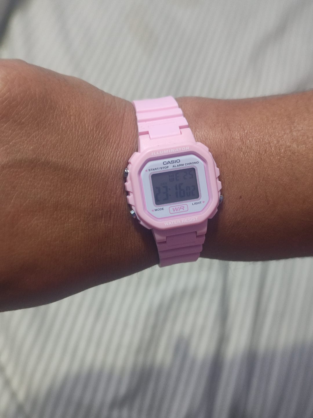 Customer photo review of Reloj Casio Vintage LA-20WH-4A1DF Rosado