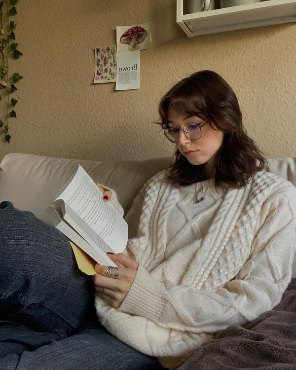 Customer photo review of Aelfric Eden Retro 90s Cable Knit Sweater