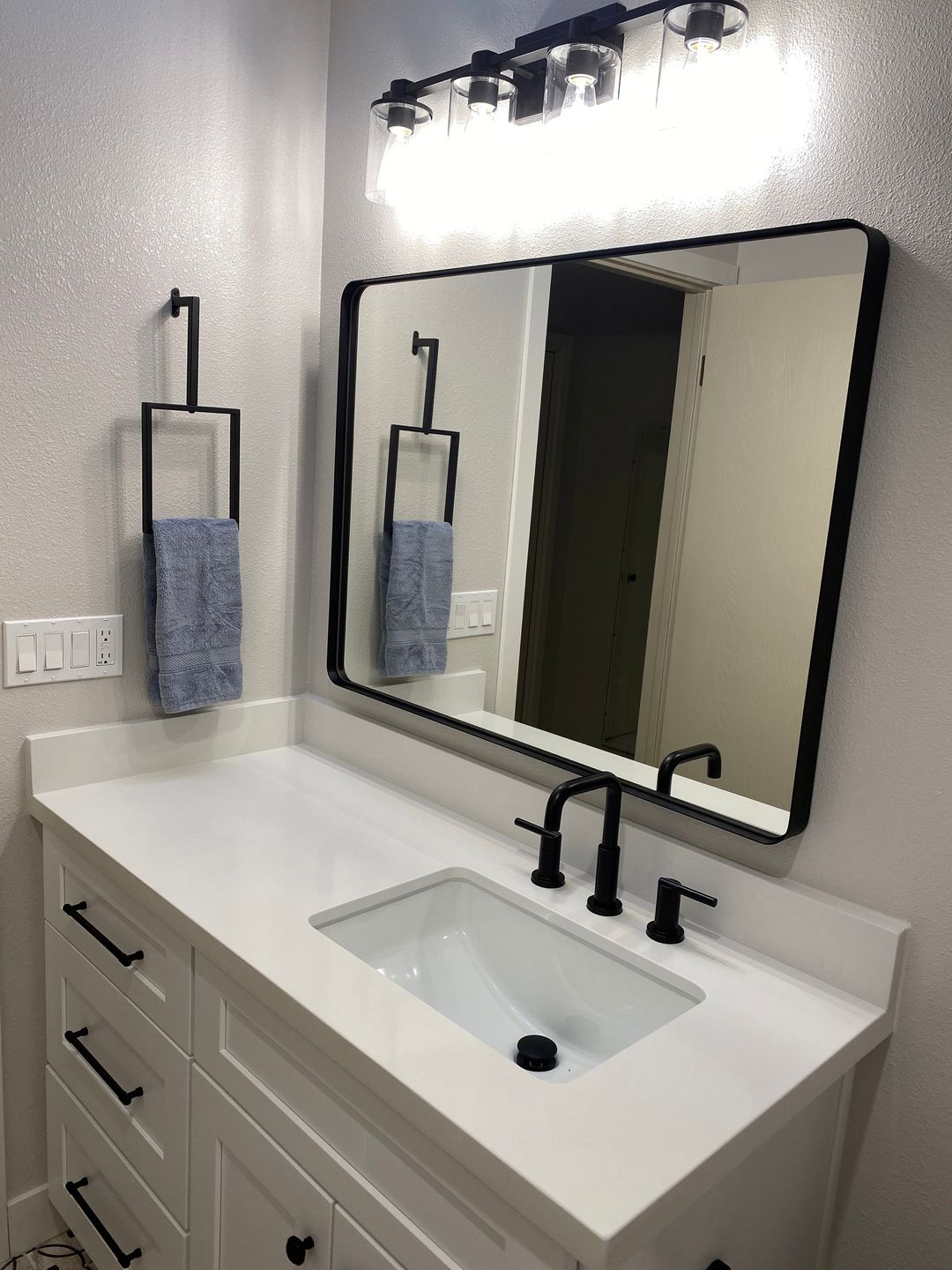 Customer photo review of Vertical Towel Rack