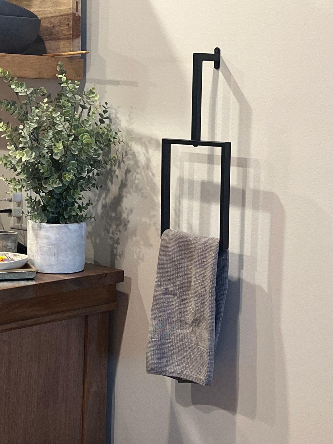 Customer photo review of Vertical Towel Rack