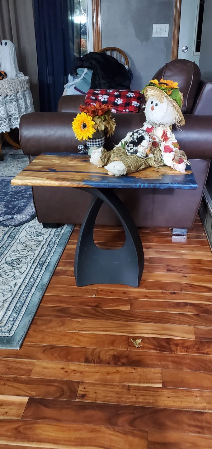 Customer photo review of End Table Legs - 220 Tulipe - L14" x W12" x H20"