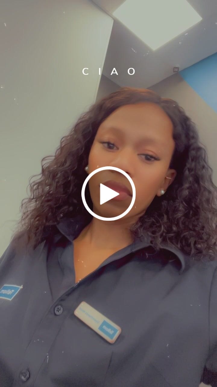 Customer video review of Effortless Glueless Lace Frontal Curly Bob Wig with Side Part - Made from Human Hair