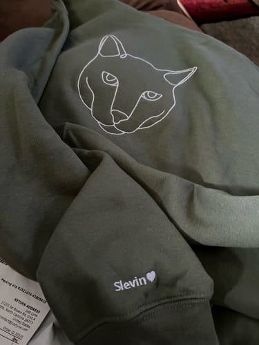 Customer photo review of Individuell bestickter Hoodie