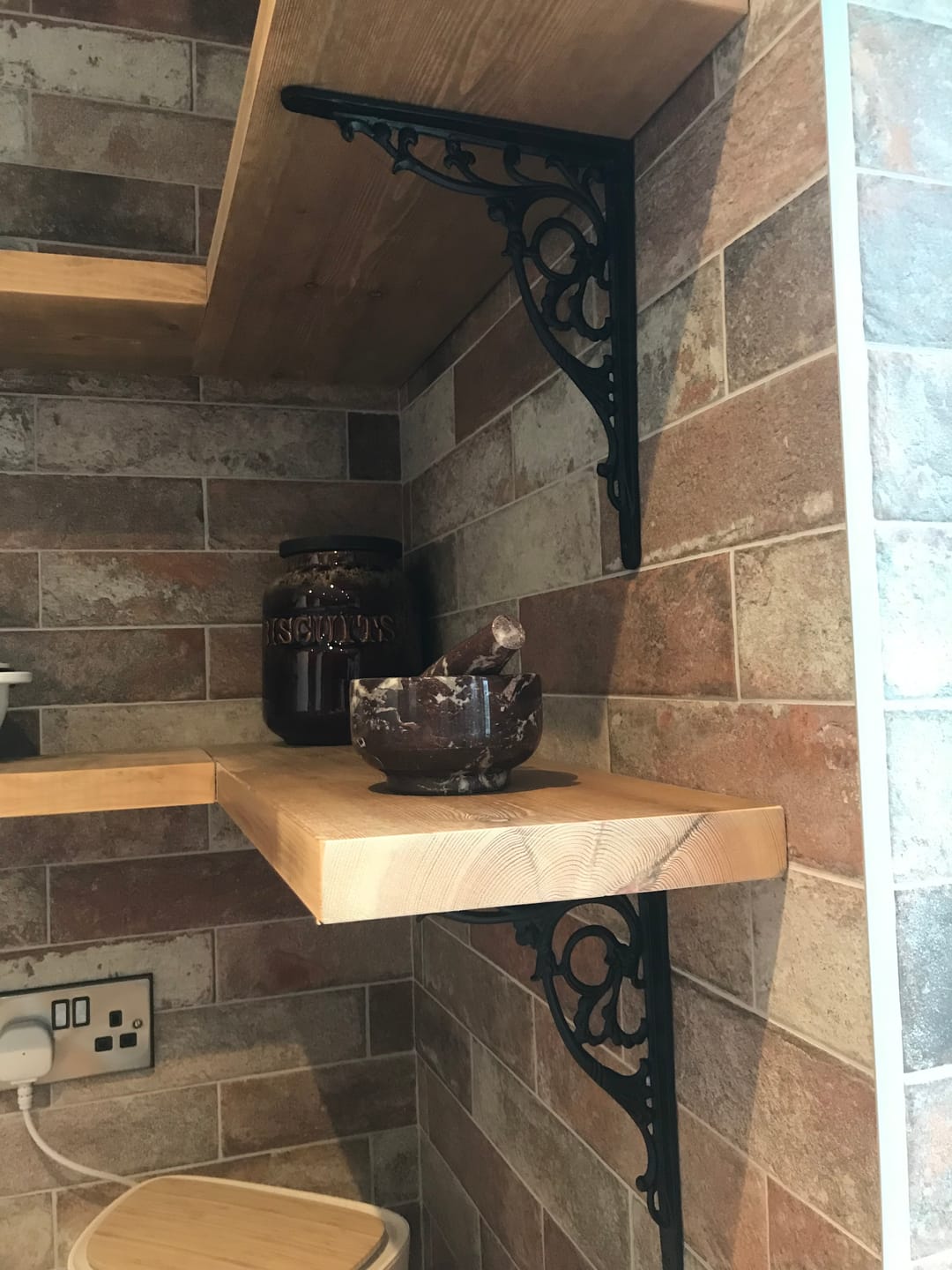 Customer photo review of 8 x 10 Inch Majestic Cast Iron Shelf Bracket