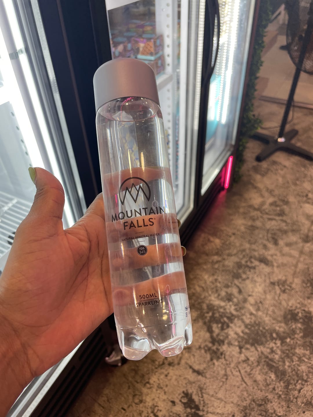 Customer photo review of 500ml Sparkling Mineral Water- ZEROPET Bottle (Pack of 24)