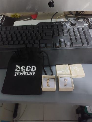 Customer photo review of Signoria Two Tone Wedding Rings