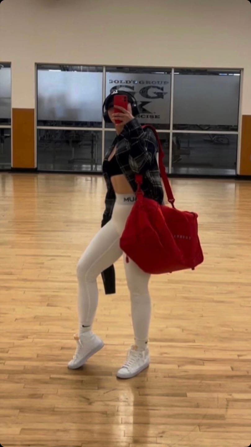 Customer photo review of 740 Elite Duffle Bags