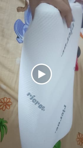 Customer video review of Contour Memory Foam Pillow suitable for Neck & Shoulder Pain