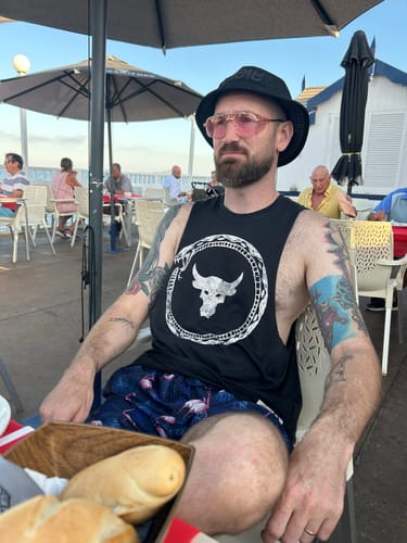 Customer photo review of Roadster Sunglasses