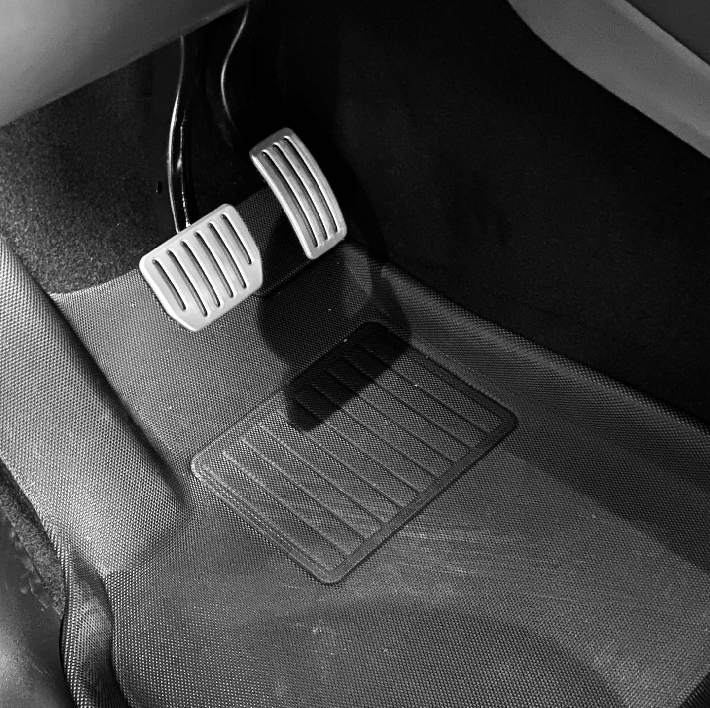 Customer photo review of 【Gen-II】TPARTS Performance Pedal Set for Tesla Model 3 & Y