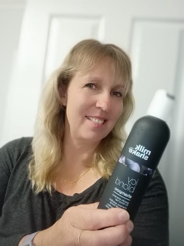 Customer photo review of Milkshake icy blonde shampoo 300ml