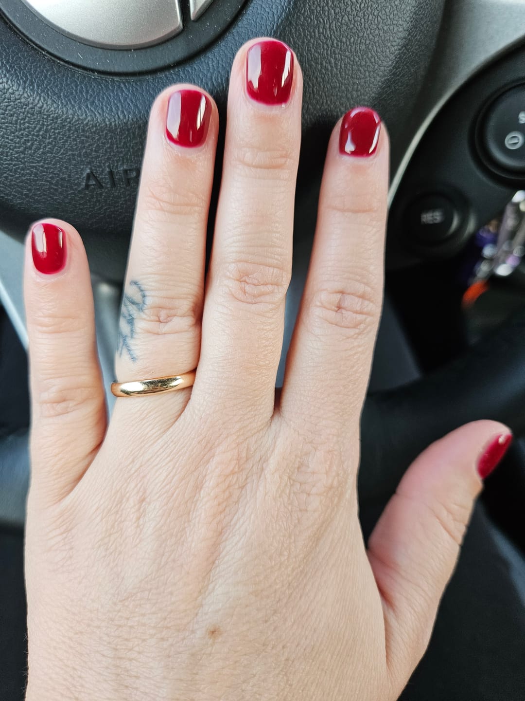 Customer photo review of Smalto Semipermanente LCI -  Rosso scuro