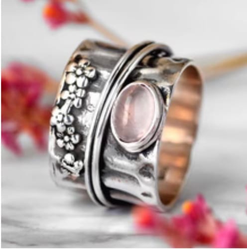 Customer photo review of Rose Quartz Flowers and Butterfly Spinner Ring
