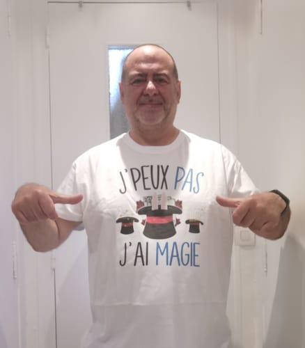 Customer photo review of T-shirt homme Je peux pas j'ai Magie