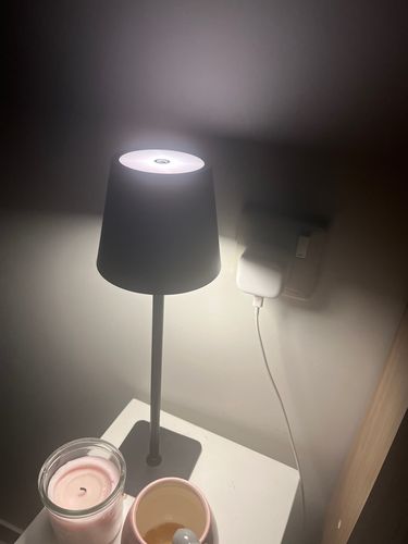 Customer photo review of Ledsen™ NordicLight - Trådløs Genopladelig Bordlampe
