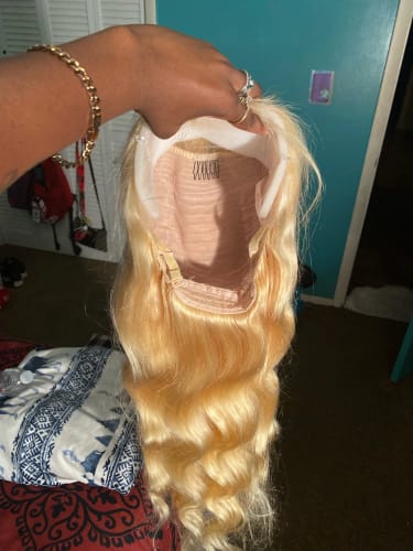 Customer photo review of Luvwin 13x4 Pre-cut Lace 613 Blonde Color Body Wave Wig 100% Human Hair