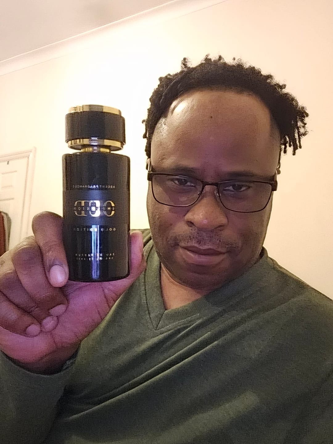 Customer photo review of Oud Implosion Gold Edition