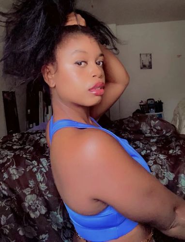 Customer photo review of Seamless PU Weft Clip In Extension Natural Black Kinky Straight 12A+ Virgin Human Hair Extension