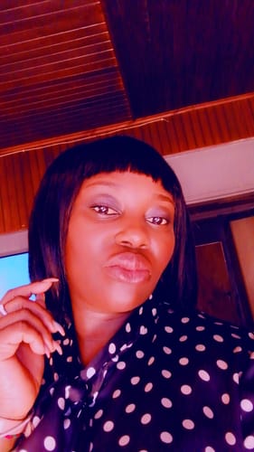 Customer photo review of Brazilian Fringe Bob - 8"