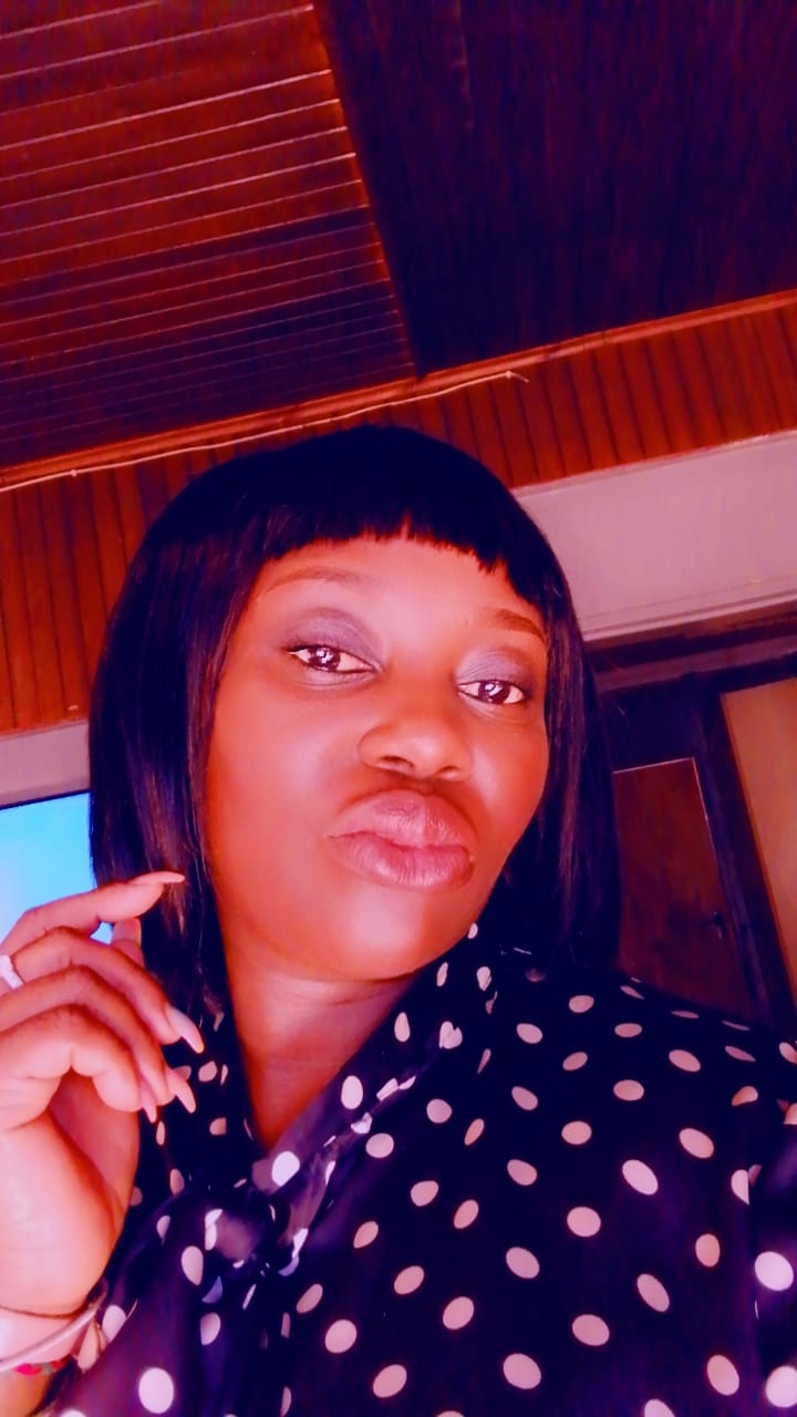 Customer photo review of Brazilian Fringe Bob - 8"