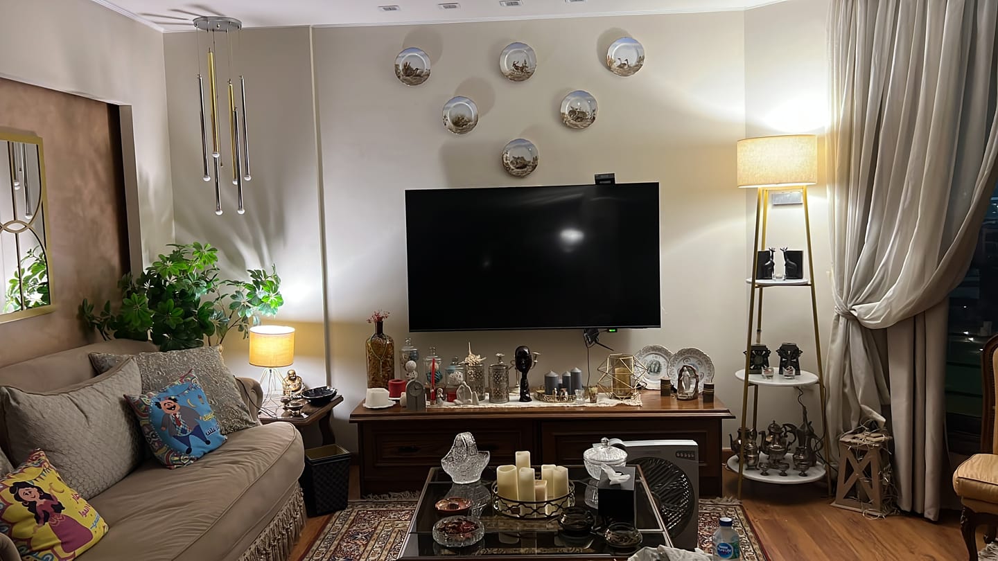 Customer photo review of أباجورة أرضية مع أرفف - BHY226