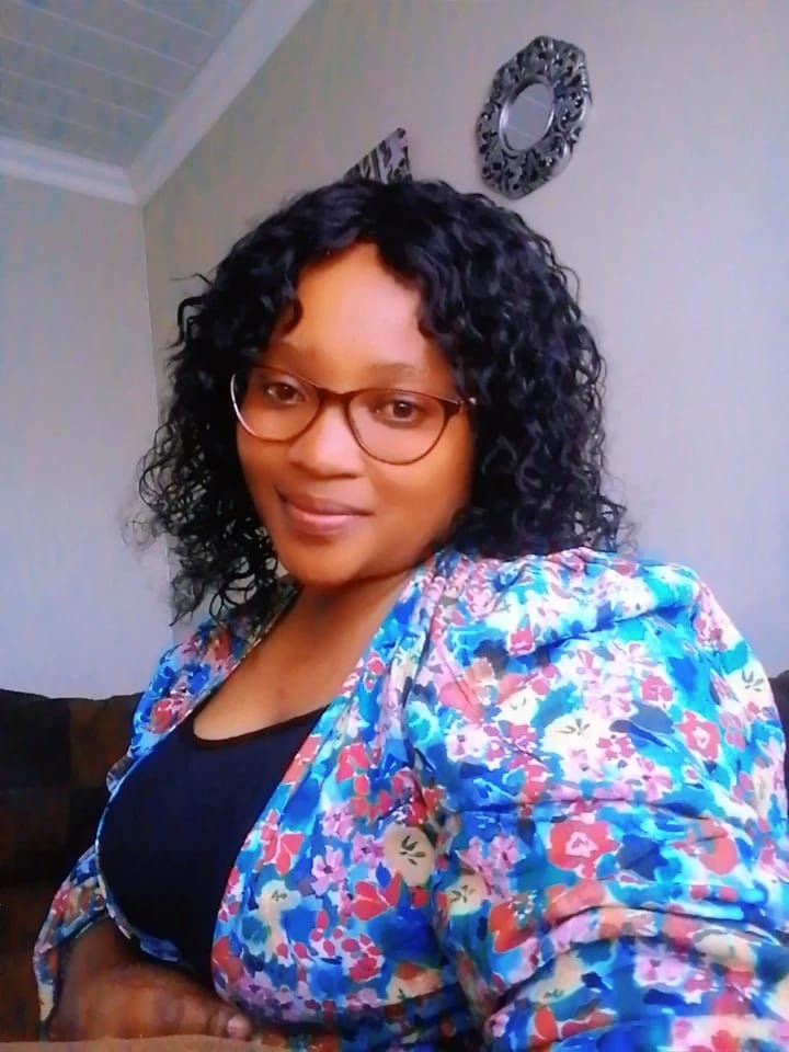 Customer photo review of Brandy Water Wave Fringe 10"