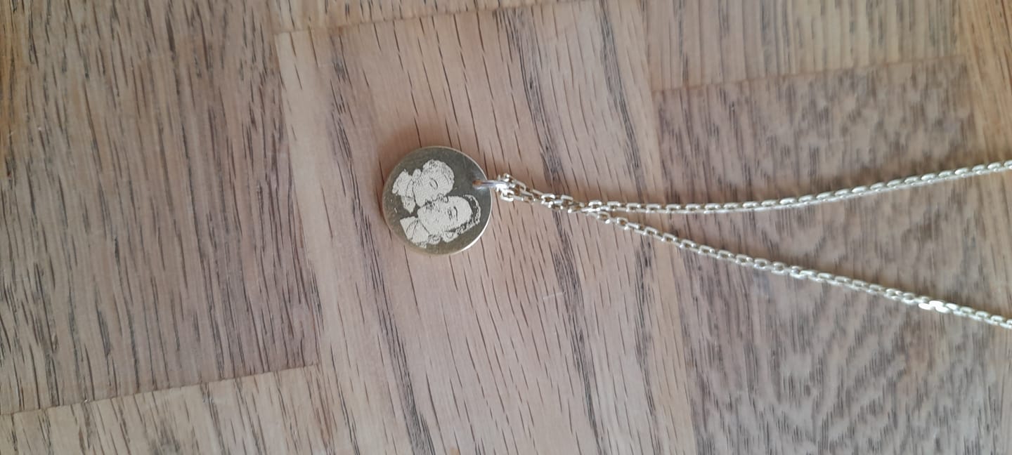Customer photo review of MONA ANKERKETTE SILBER / Fotogravur