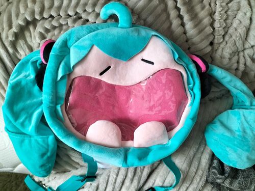 Customer photo review of Kawaii Anime Hatsune Miku Backpack