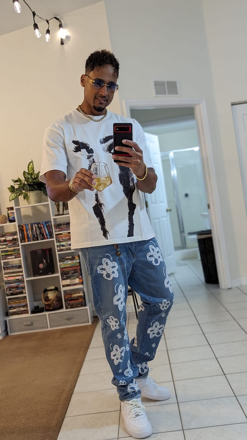 Customer photo review of Portrait Depiction Print Tee